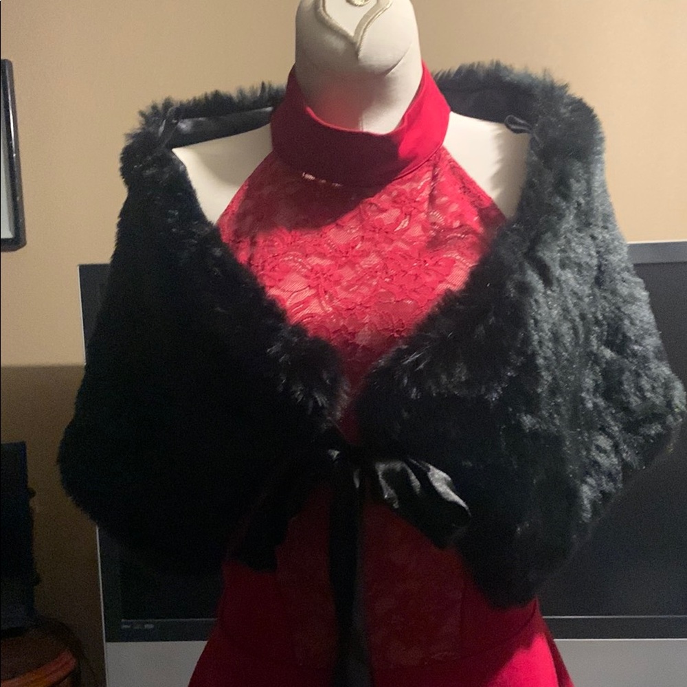 Elegant Black Faux Fur Shawl